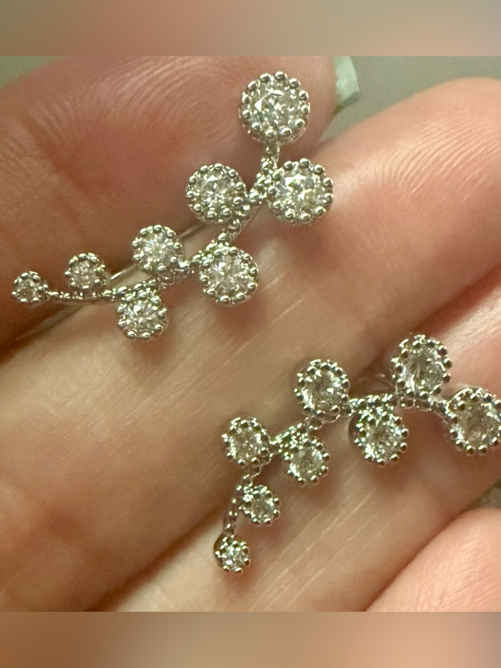NEW!! 14k White Gold Plated Crystal Vine Crawler/Climber Earrings - White